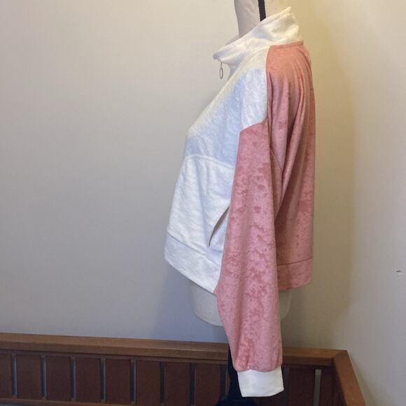 Revolve L*Space Best Life Terry Pullover in Primrose & Cream XL - Picture 9 of 12